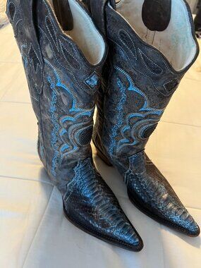 Frida Cudura Blue Snakeskin/Black Embroidered Leather Boots, 9 Women, 7.5 Men?